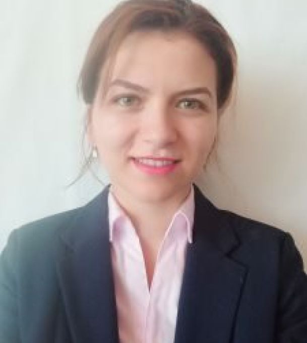 Das Umzugsteam Redas Logistics Andreea Gula. Das Umzugsunternehmen.